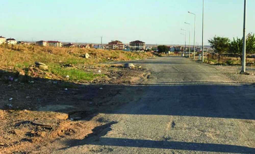 “Büyükşehirden 1 Yıldır Yolun Yapılmasını Talep Ediyorum”