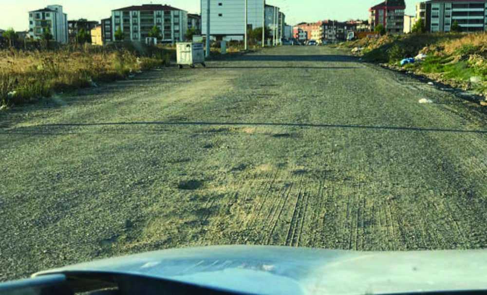 “Büyükşehirden 1 Yıldır Yolun Yapılmasını Talep Ediyorum”