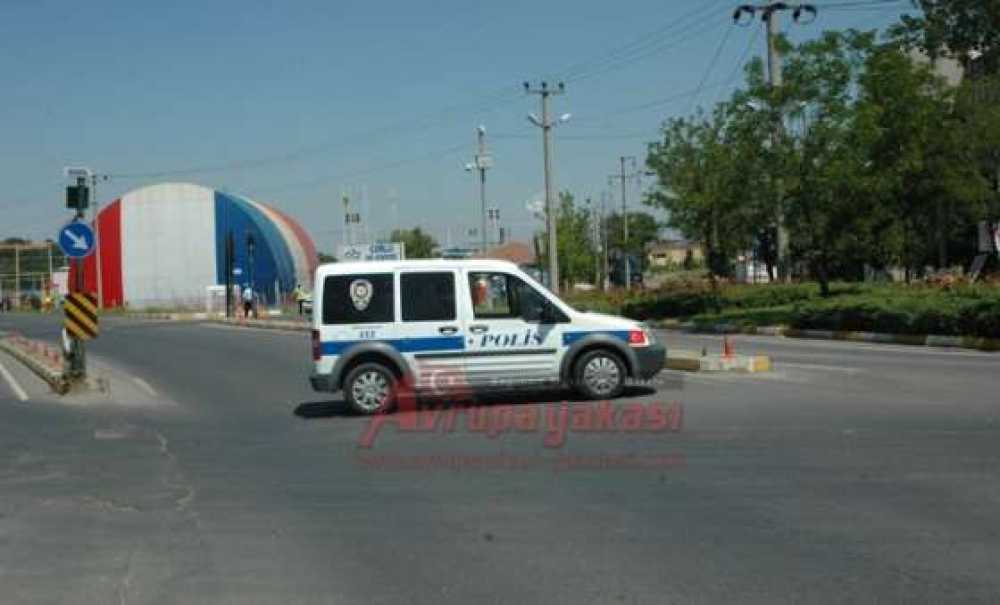 Amonyak Gazı Sızıntısı 1'i Polis 2 Kişiyi Hastanelik Etti