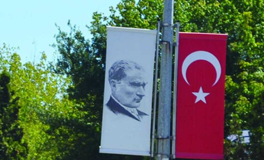 Çorlu'da Meydan Ve Caddeler 30 Ağustos İçin Süslendi