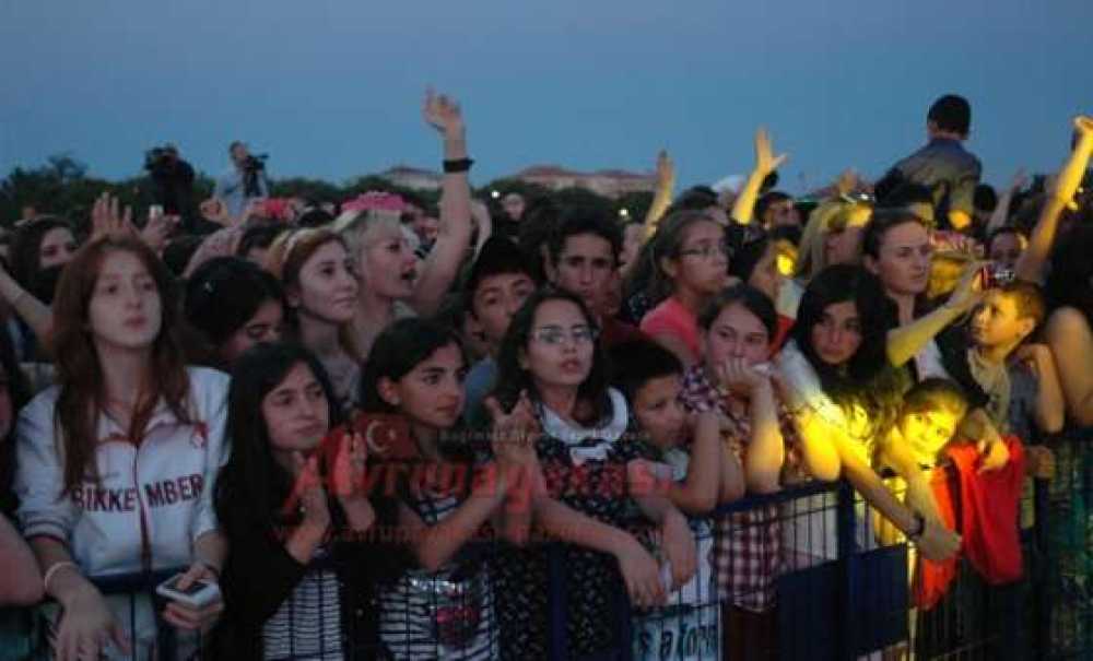 Kolpa Çorlulu Gençleri Coşturdu