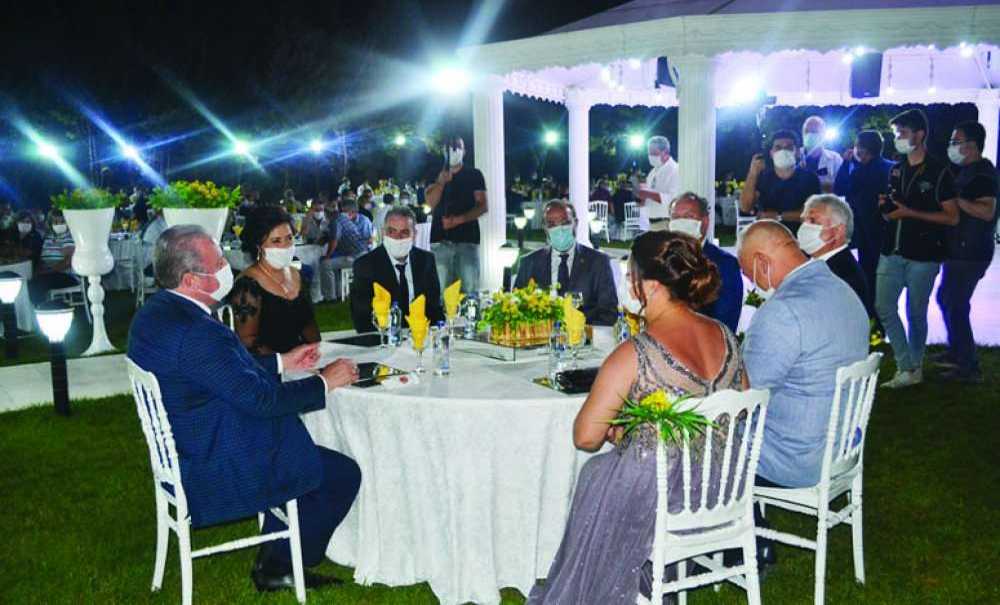 Katıldığı Düğünde, Virüsle İlgili Uyarılarda Bulundu