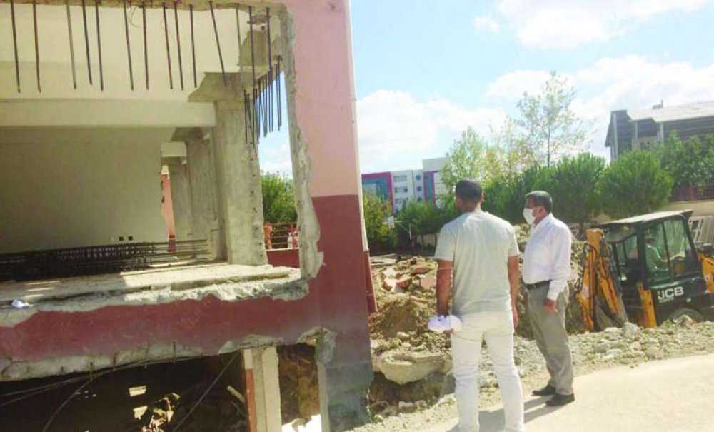 Erdoğan, Güçlendirme Yapılan Okullarda İnceleme Yaptı