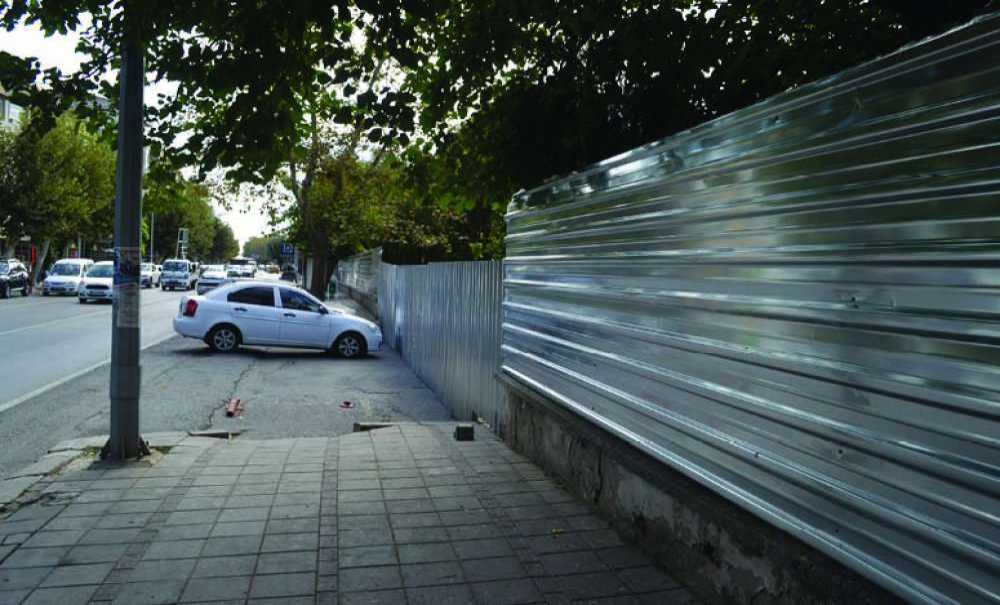 Millet Bahçesi'nin Etrafı Güvenlik Amacıyla Kapatıldı