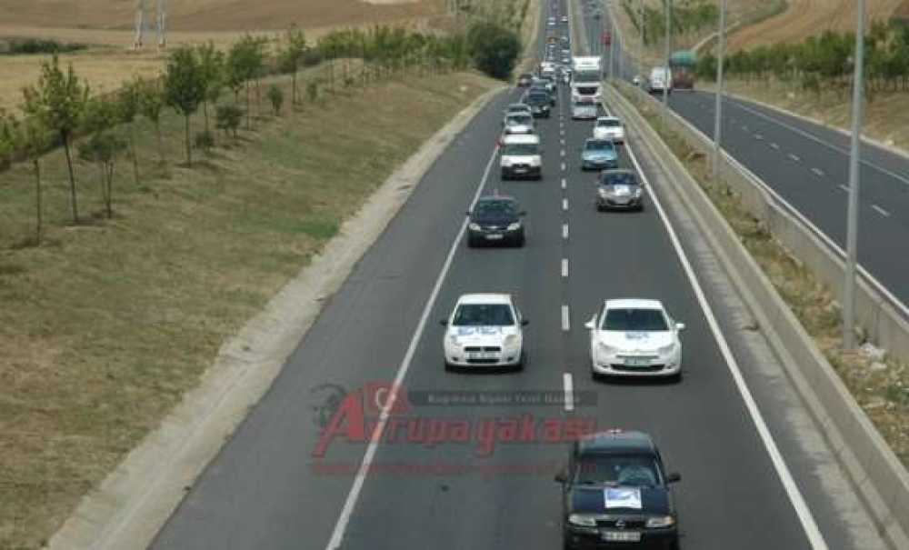 Çorlu`da Türkçe Olimpiyatları Konvoyu