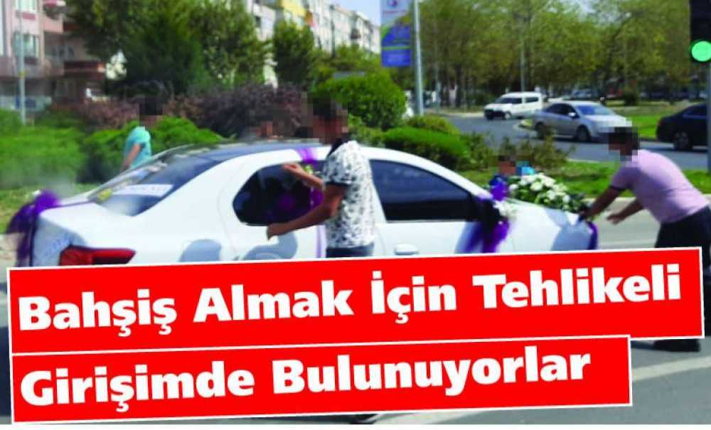 Bahşiş Almak İçin Tehlikeli Girişimde Bulunuyorlar