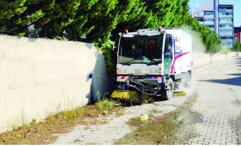 Esentepe Mahallesinde Temizlik Çalışması