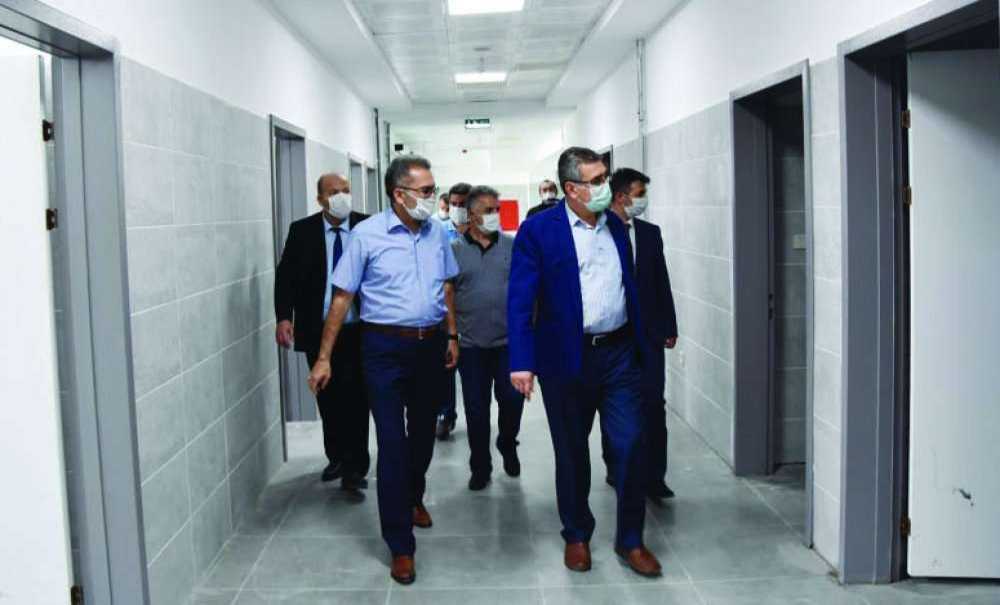 Rektör Şahin, Nkü Hayvan Hastanesi İnşaatını Gezdi