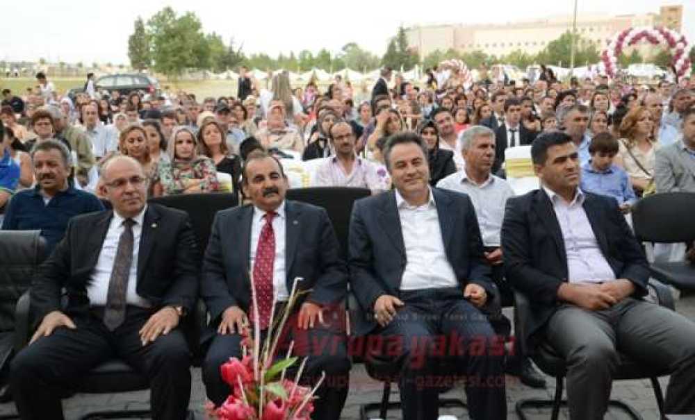 Kız Teknik Ve Meslek Lisesi'nde Mezuniyet Heyecanı