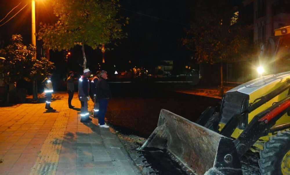 Ekipler Geç Saatlere Kadar Çalışıyor