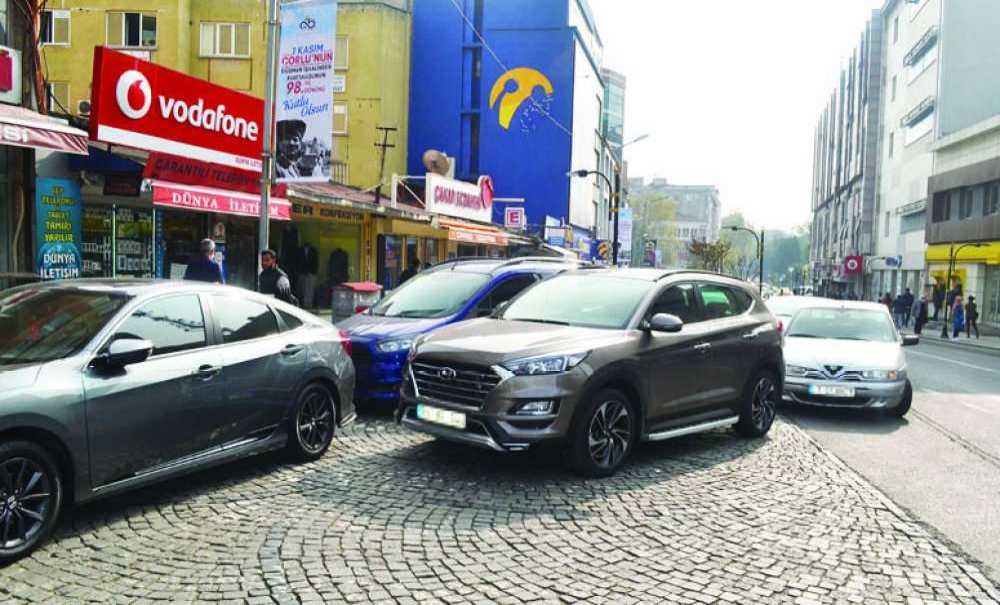 Yine Engelli Parkuru Yine Yanlış Araç Parkı