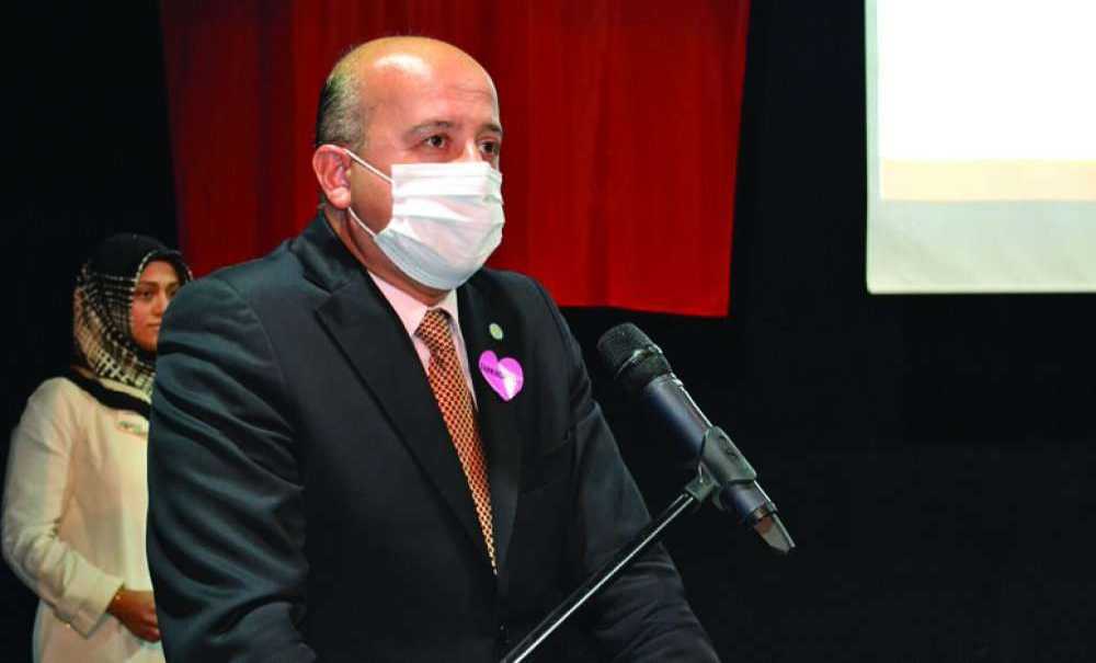 İyi Parti Konferans Düzenledi