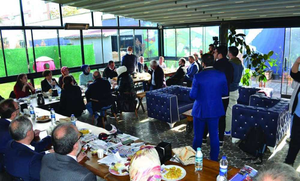 Ak Parti Ergene'de Basın Mensuplarıyla Buluştu