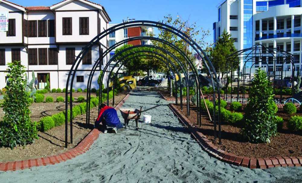 Atatürk Evi'nde Hummalı Çalışma