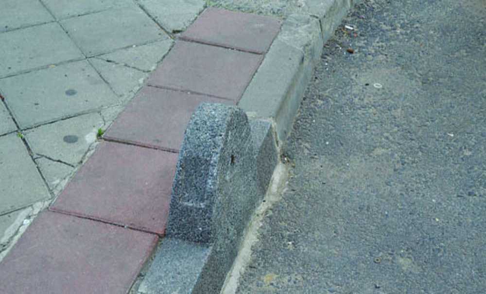 Esnaflar Kaldırım Taşlarının Boyanmasını İstedi