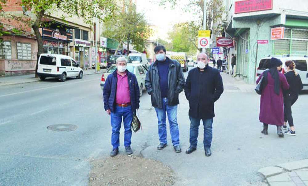 Çözmek Yerine, Üstünü Kapattı