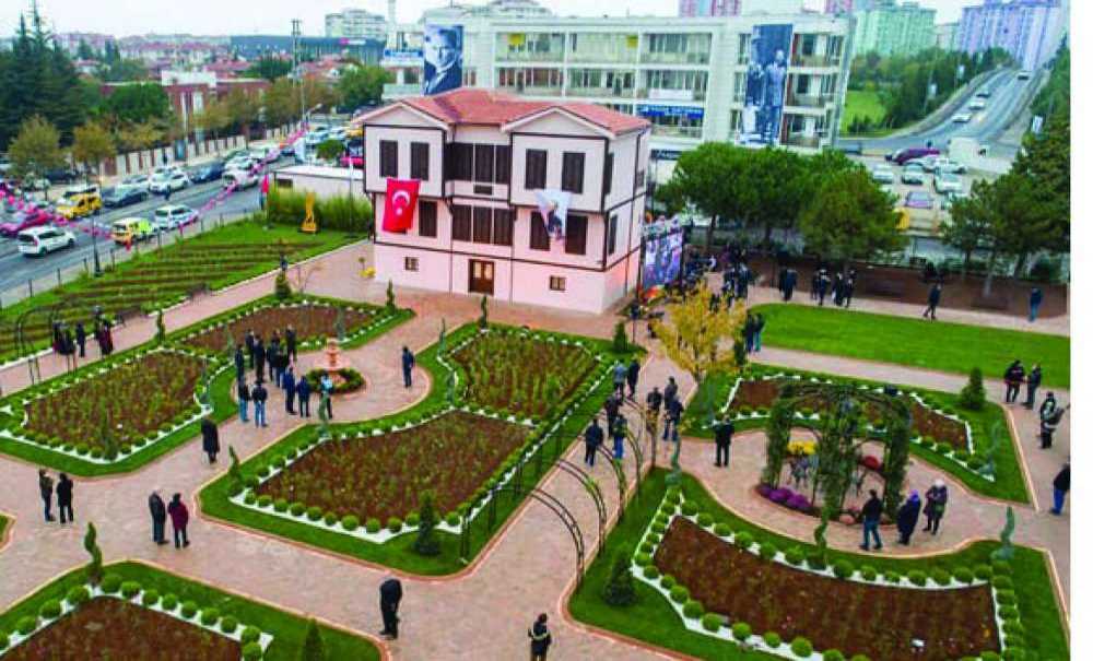 2 Bin Kişi Ziyaret Etti