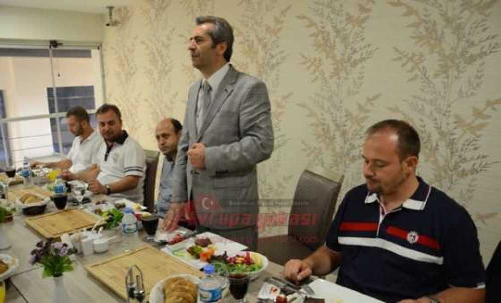 Hismar Et Mangal Çorlu Gazeteciler Derneği Üyelerine Ev Sahipliği Yaptı