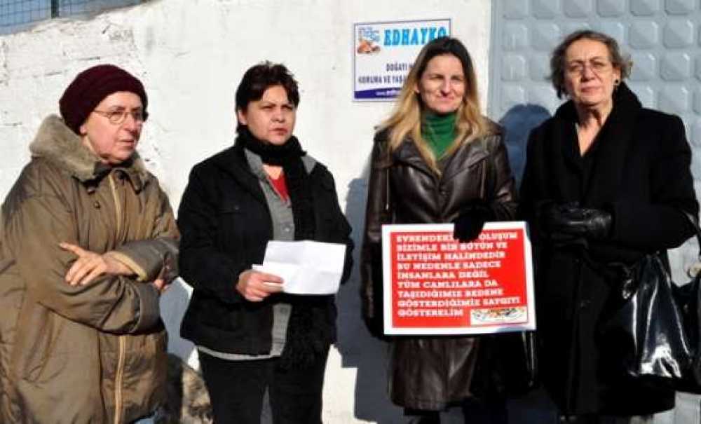 “Belediyenin 150 Tl'lik Kafes Alacak Gücü Yok Mu?”