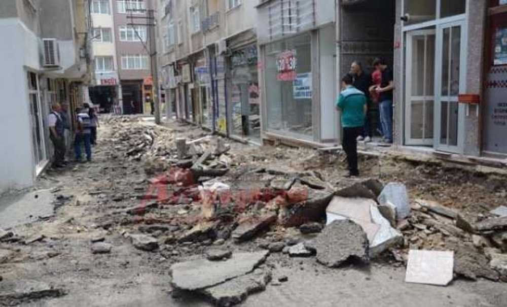 Kurt Mustafa Çıkmazına Parke Taşı