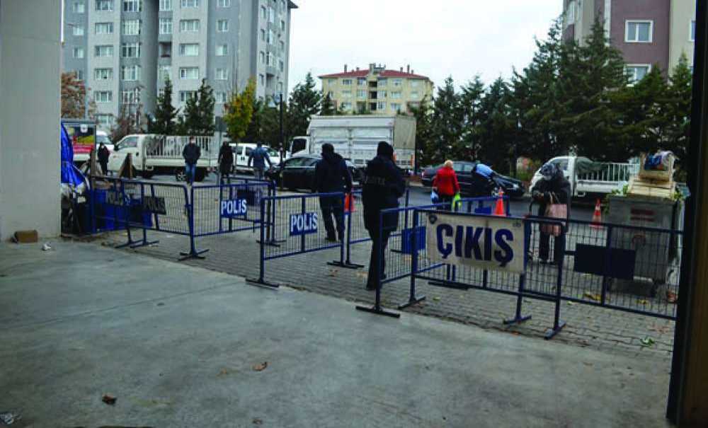 Pandemi Nedeniyle Pazar Alışverişleri Kısa Sürüyor