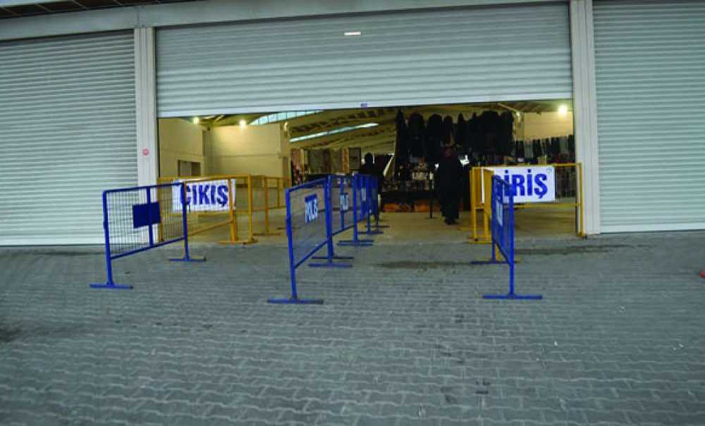 Pandemi Nedeniyle Pazar Alışverişleri Kısa Sürüyor