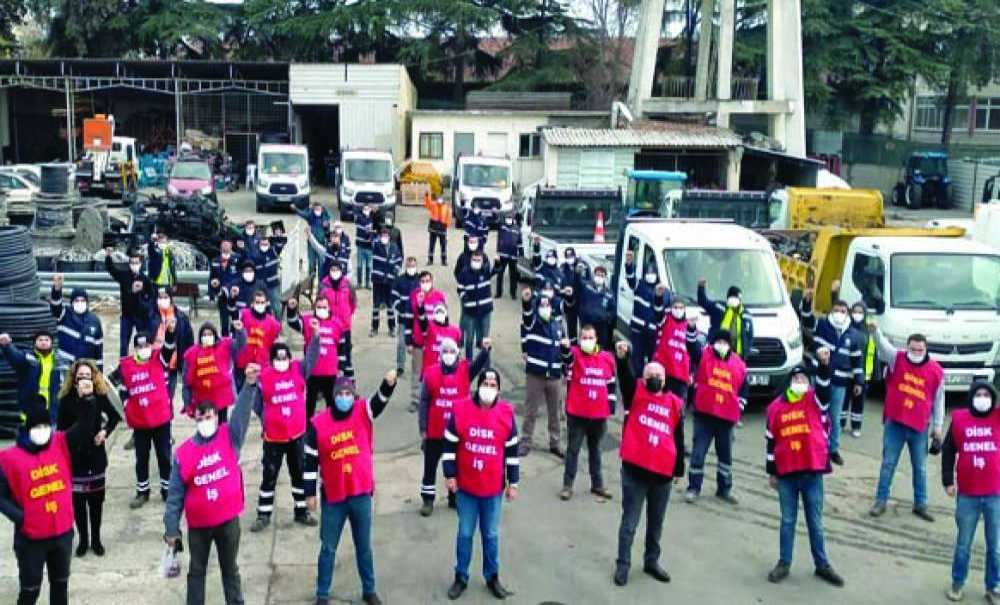 Büyükşehir Belediyesi İşçileri Meydanlara Çıktı