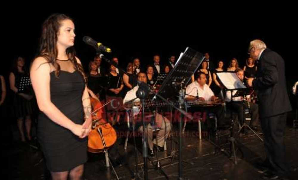 Çorlu Belediyesi Türk Sanat Müziği Korosu`ndan Konser