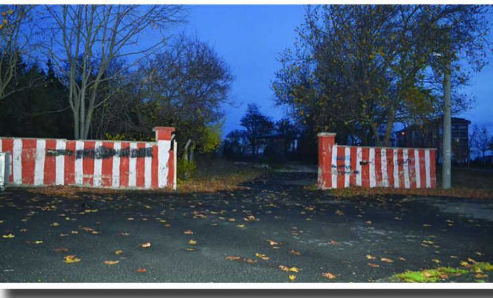 Okul Arazisi, Meyhane Oldu