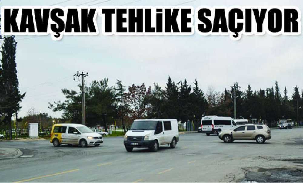 Kavşak Tehlike Saçıyor