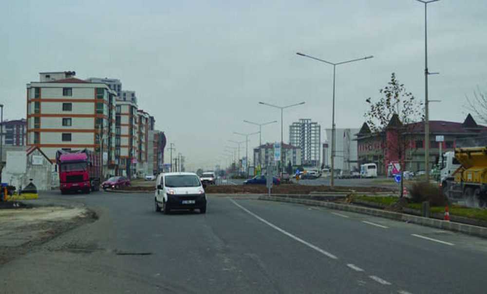 Yeni Kavşak Tehlike Saçıyor!!!