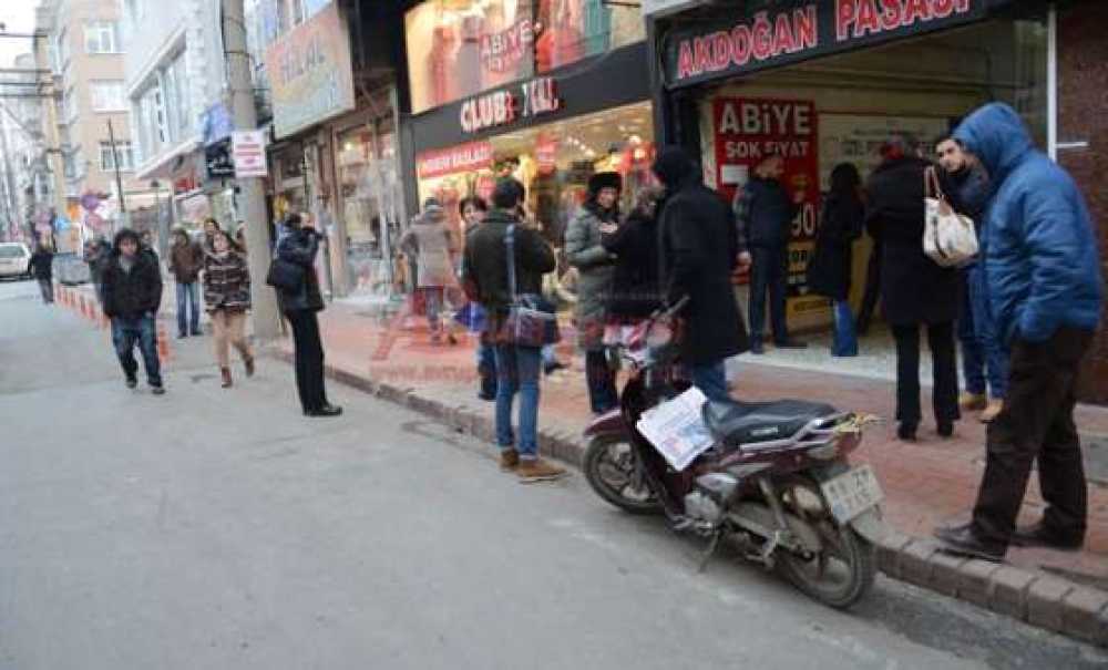 Deprem Çorlu'da Da Hissedildi