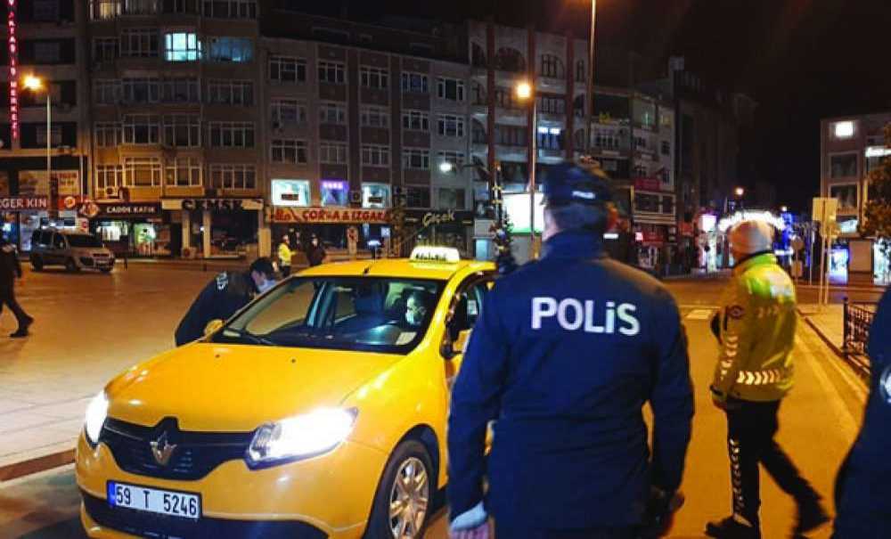 2021'e Girerken Sokaklar Sessiz Kaldı