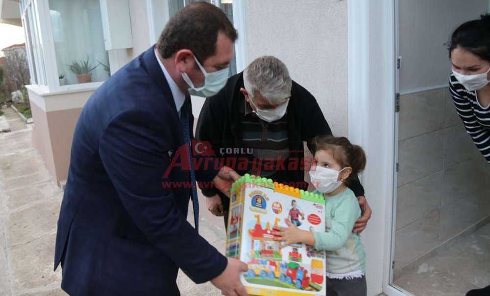 Ergene Belediyesi'nden Minikler Yeni Yıl Hediyesi