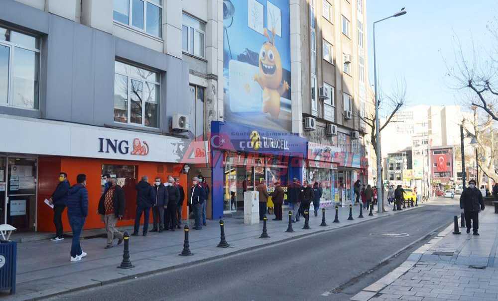 4 Günün Ardından Çarşı Merkezi'nde Yoğunluk Oluştu
