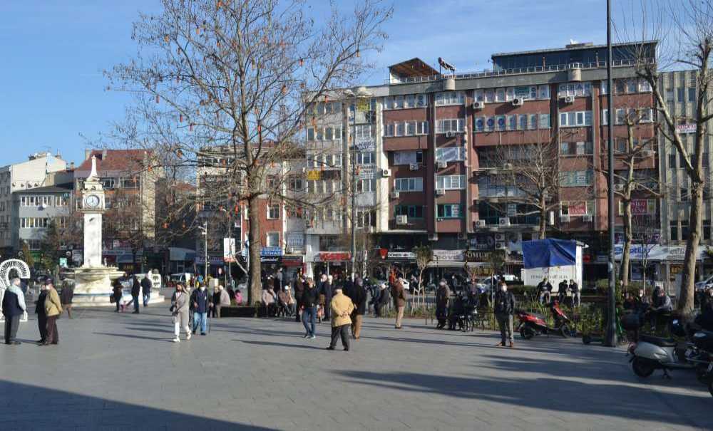 4 Günün Ardından Çarşı Merkezi'nde Yoğunluk Oluştu