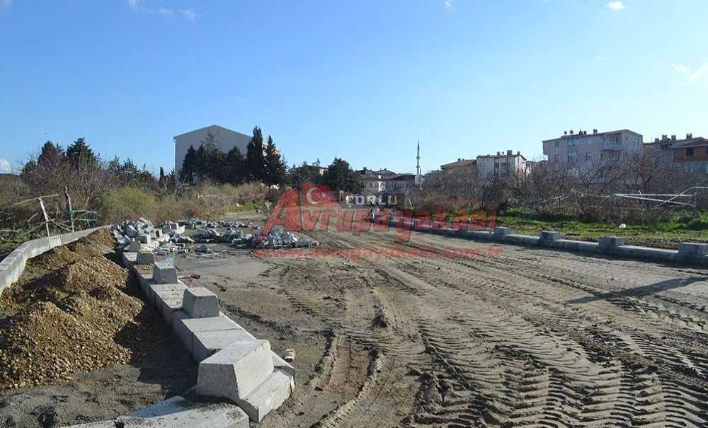 Çorlu Belediyesi Kumluca Deresi'ne El Attı