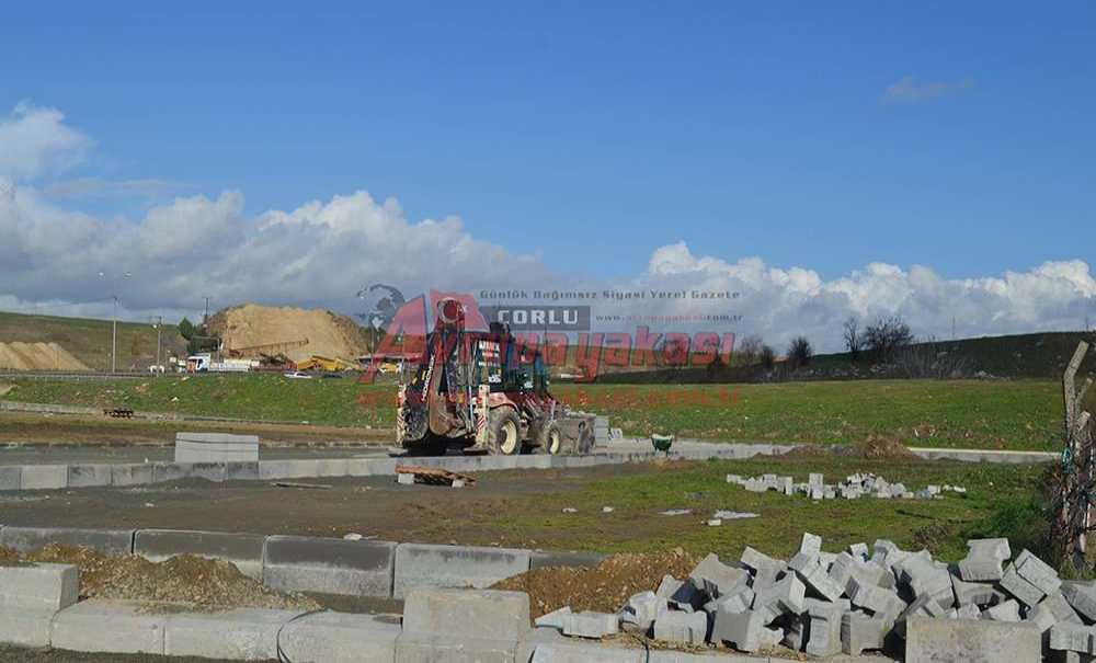 Çorlu Belediyesi Kumluca Deresi'ne El Attı