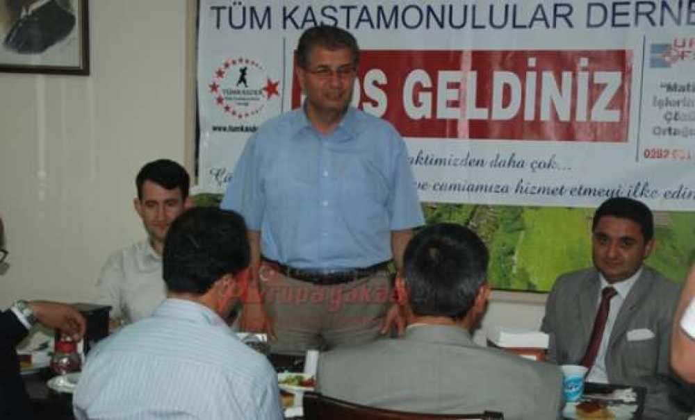 Tümkasder Huzurevi Sakinlerine Yemek Tertip Etti