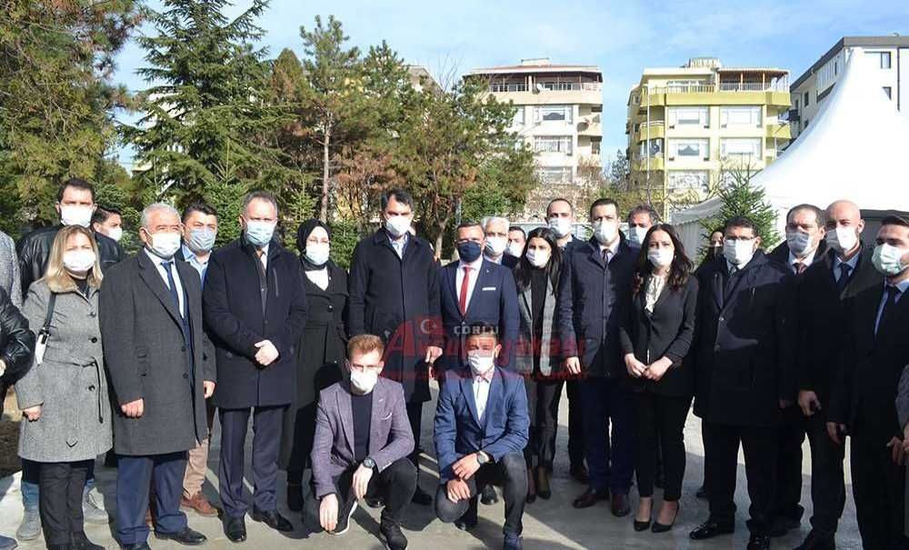 Bakan Kurum, Millet Bahçesi'ni İnceledi