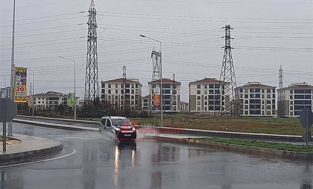 Yeni Yapılan Köprü, İlk Yağıştı Bu Görüntülere Sahne Oldu