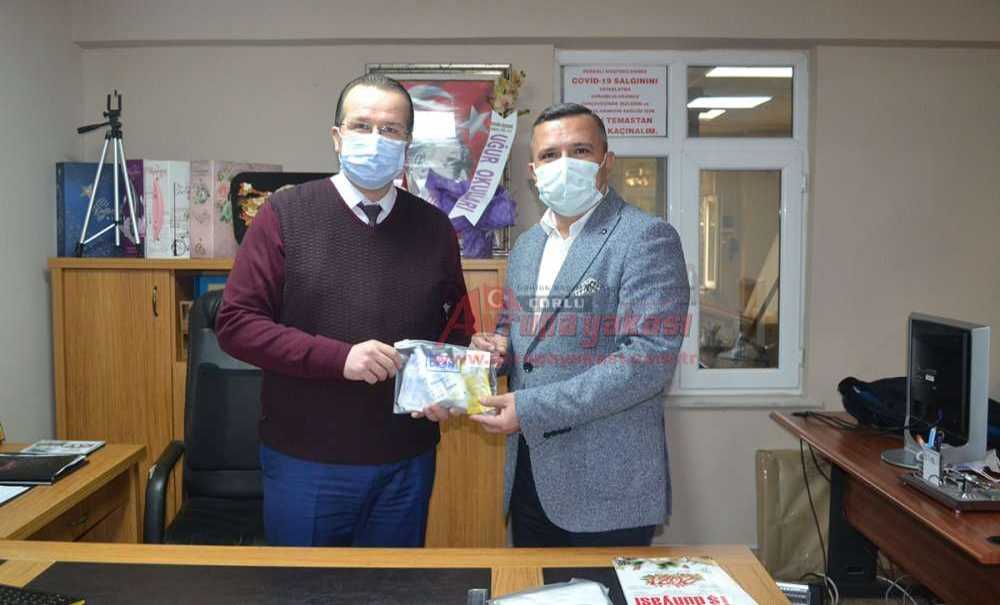 Mustafa Keskin 10 Ocak Gazeteciler Gününü Kutladı