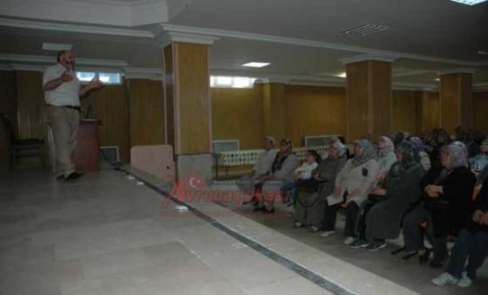 Çorlu Müftülüğü`nden Hacı Adaylarına Eğitim Semineri
