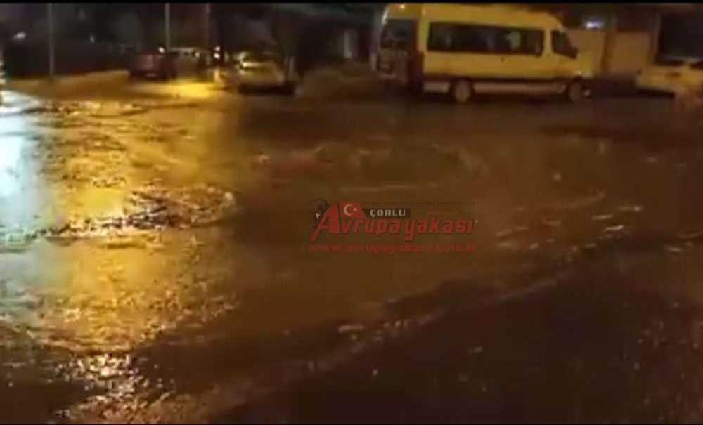 Çorlu Aşırı Sağanak Yağışa Teslim Oldu