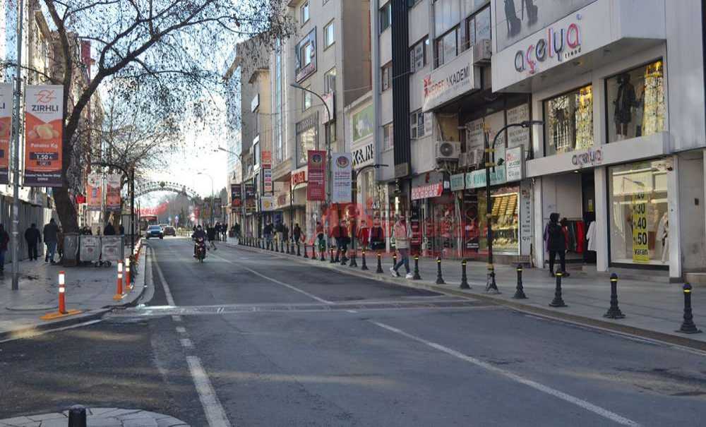 Çorlu'da Esnaf, Yük Boşaltmak İçin Cep İstiyor