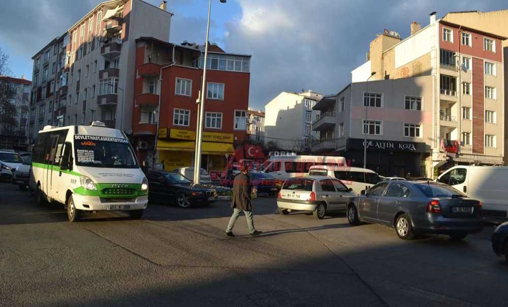 Kavşakta Oluşan Trafik, Çözüm Bekliyor!!!