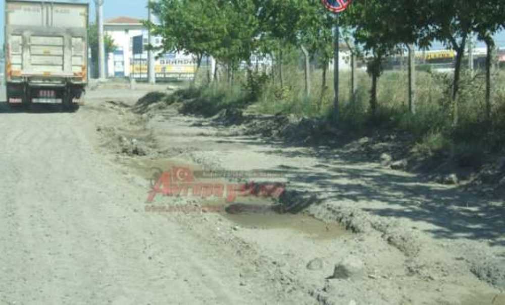 Esnaf Çalışmaların Başlamasını İstiyor