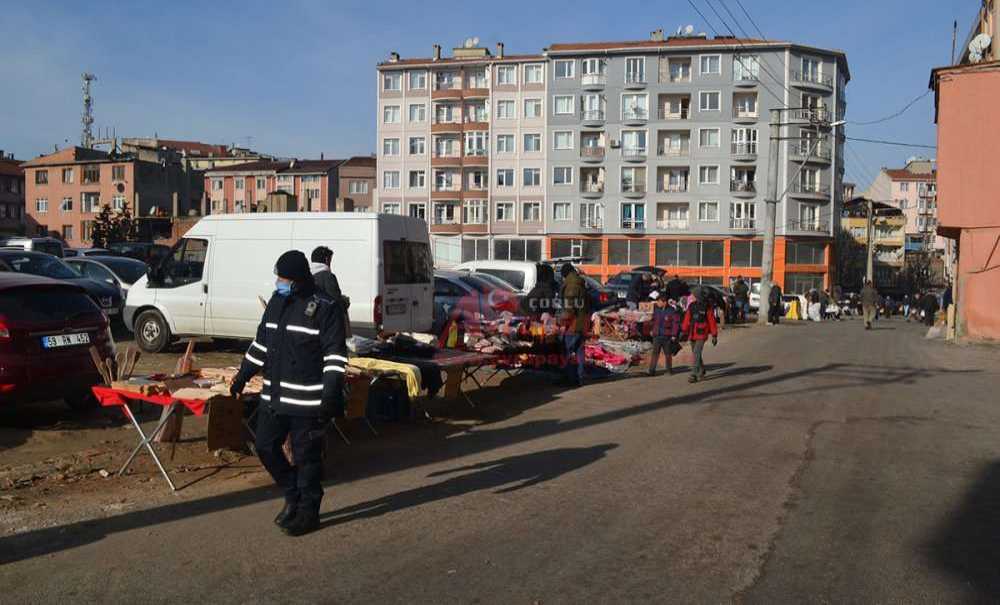 Usulsüz Tezgâh Açanlara Zabıta Ekipleri Geçit Vermedi