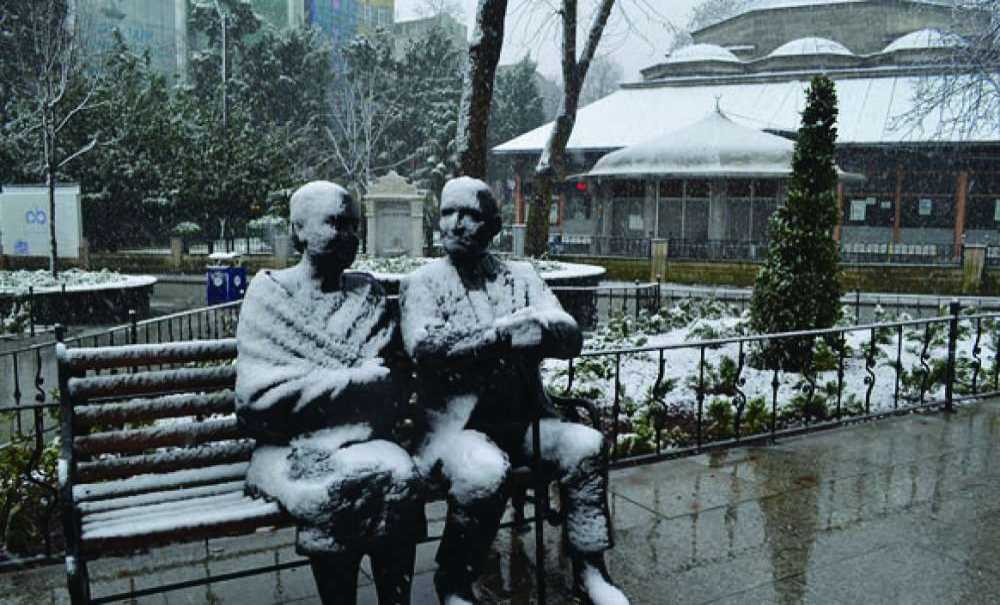 Çorlu Beyaza Büründü