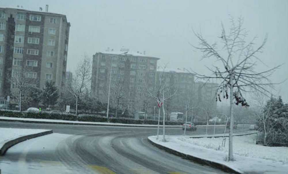 Çorlu Beyaza Büründü